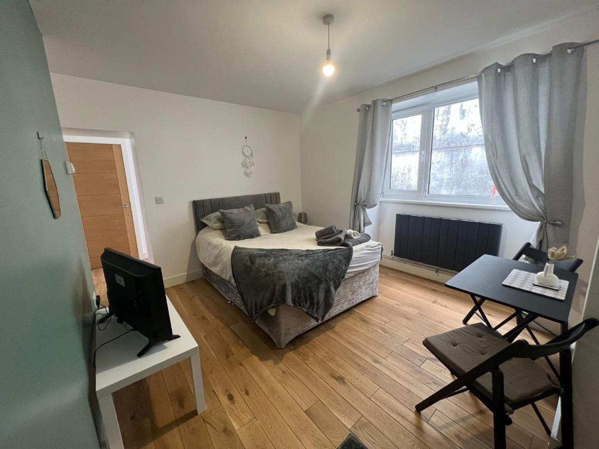 Dream Weaver Apartment Σουόνσι Εξωτερικό φωτογραφία